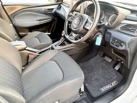 2025-Toyota-Starlet-15-XS-Auto_9