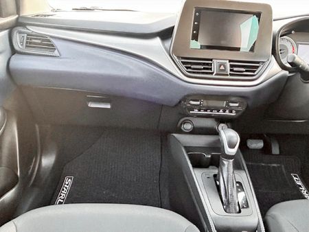 2025-Toyota-Starlet-15-XS-Auto_13