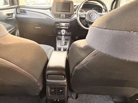 2025-Toyota-Starlet-15-XS-Auto_14