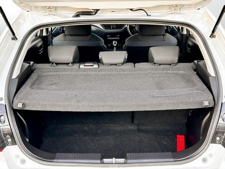 2025-Toyota-Starlet-15-XS-Auto_7