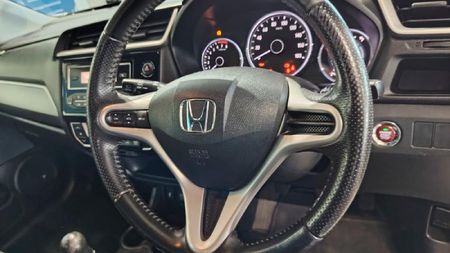 2017-Honda-BR-V-15-Elegance_12