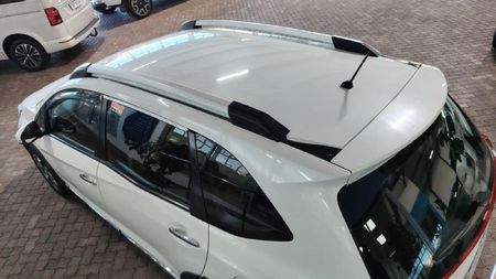 2017-Honda-BR-V-15-Elegance_3
