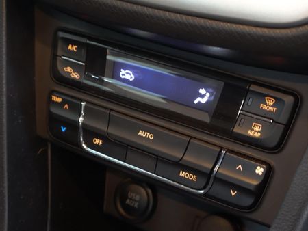 2021-Toyota-Urban-Cruiser-15-Xs_22