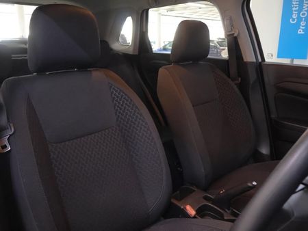 2021-Toyota-Urban-Cruiser-15-Xs_23