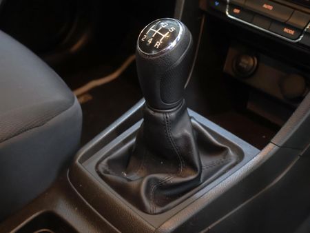 2021-Toyota-Urban-Cruiser-15-Xs_25