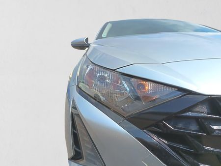 2024-Hyundai-i20-14-Premium-Auto_8