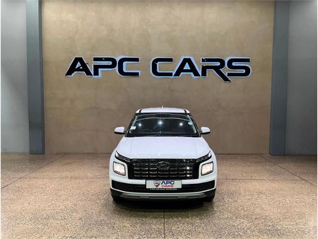 2023-Hyundai-Venue-12-Motion_2