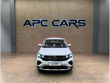 2025-Volkswagen-T-Cross-10-TSI-Life-Auto_2