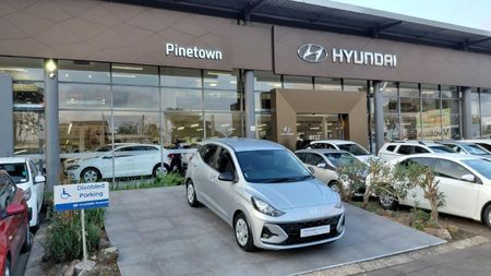 2025-Hyundai-Grand-i10-10-Motion_3