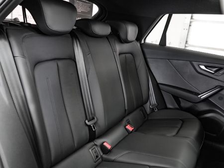 2026-Audi-Q2-35TFSI-Black-Edition_18