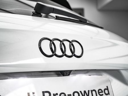 2026-Audi-Q2-35TFSI-Black-Edition_24