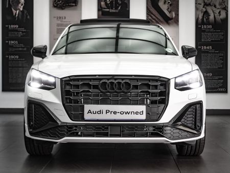 2026-Audi-Q2-35TFSI-Black-Edition_5