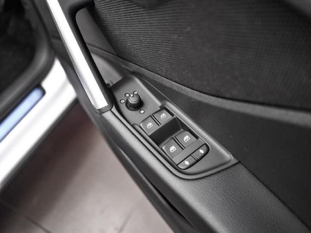 2024-Audi-Q2-35TFSI-Black-Edition_9