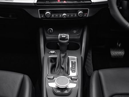 2024-Audi-Q2-35TFSI-Black-Edition_11