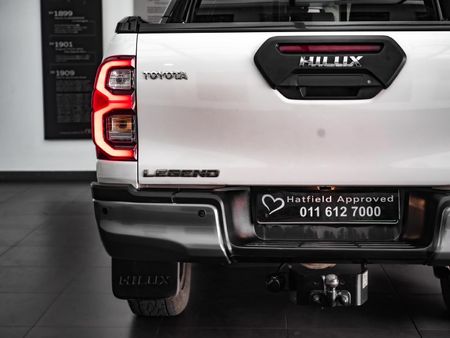 2024-Toyota-Hilux-28-GD-6-Raised-Body-Legend-RS-Auto-Double-Cab_25