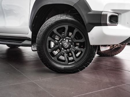 2024-Toyota-Hilux-28-GD-6-Raised-Body-Legend-RS-Auto-Double-Cab_3