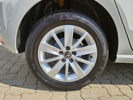 2026-Volkswagen-Polo-Vivo-14_9