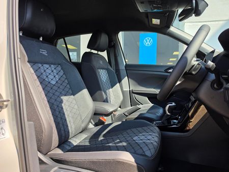 2026-Volkswagen-T-Cross-10-TSI-R-Line-Auto_10