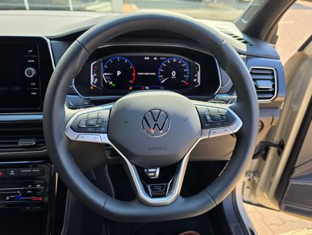 2026-Volkswagen-T-Cross-10-TSI-R-Line-Auto_16