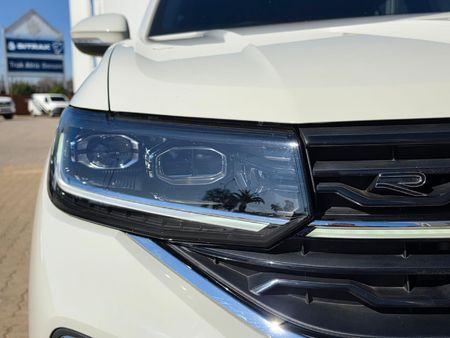 2025-Volkswagen-T-Cross-10-TSI-R-Line-Auto_9