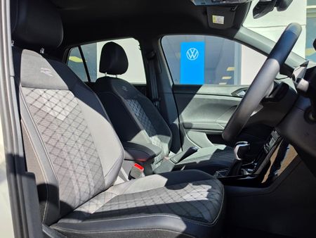 2025-Volkswagen-T-Cross-10-TSI-R-Line-Auto_11