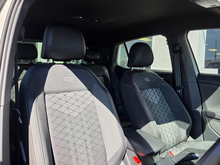 2025-Volkswagen-T-Cross-10-TSI-R-Line-Auto_12