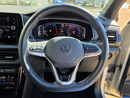 2025-Volkswagen-T-Cross-10-TSI-R-Line-Auto_16
