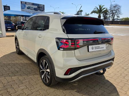 2025-Volkswagen-T-Cross-10-TSI-R-Line-Auto_4