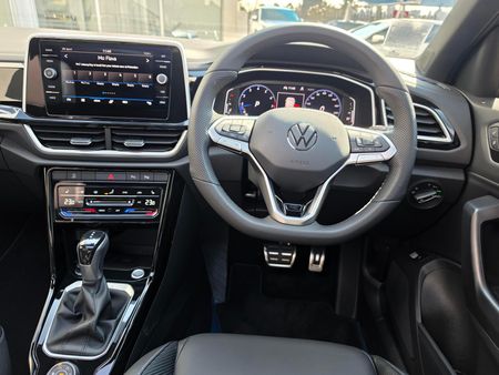2026-Volkswagen-T-Roc-20-TSI-4M-R-Line-Auto_15