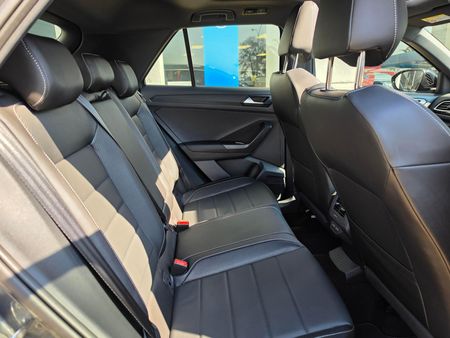 2026-Volkswagen-T-Roc-20-TSI-4M-R-Line-Auto_16