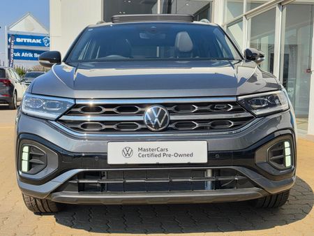 2026-Volkswagen-T-Roc-20-TSI-4M-R-Line-Auto_4