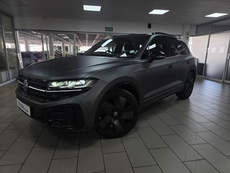 2026-Volkswagen-Touareg-V6-TDI-R-Line_0