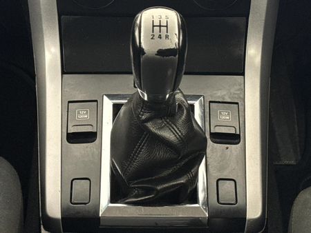 2014-Suzuki-Grand-Vitara-24-Dune_10