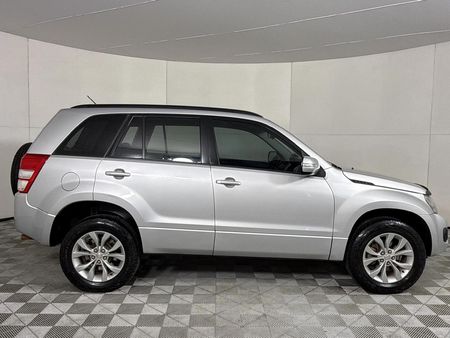 2014-Suzuki-Grand-Vitara-24-Dune_17