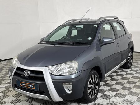 2014-Toyota-Etios-Cross-15-XS-5-dr_0