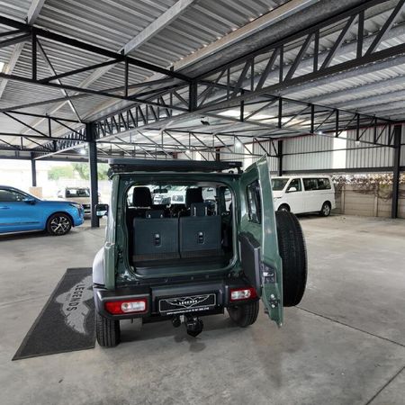 2022-Suzuki-Jimny-15-GLX_9