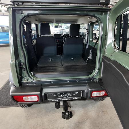 2022-Suzuki-Jimny-15-GLX_10
