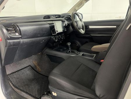 2022-Toyota-Hilux-24-GD-6-Raider-4x4-Auto-Single-Cab_6