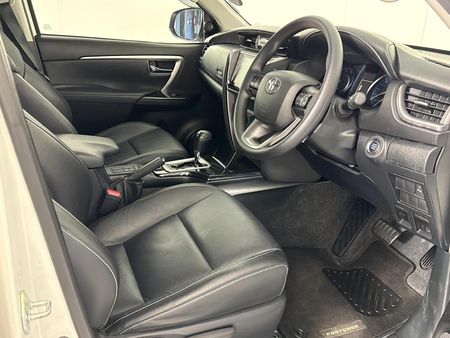 2024-Toyota-Fortuner-24-GD-6-RB-Auto_9
