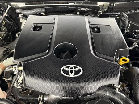 2024-Toyota-Fortuner-24-GD-6-RB-Auto_12