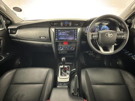 2024-Toyota-Fortuner-24-GD-6-RB-Auto_1