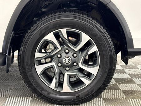 2024-Toyota-Fortuner-24-GD-6-RB-Auto_5