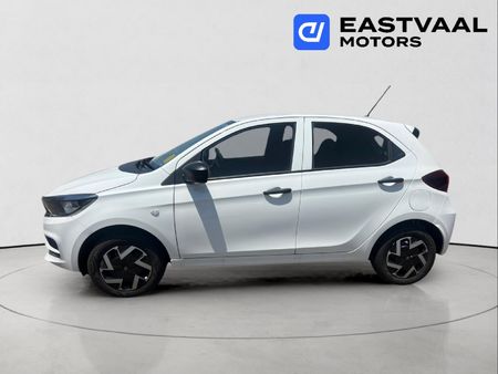 2025-TATA-Tiago-12-XM_3