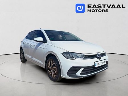 2025-Volkswagen-Polo-10-TSI_0