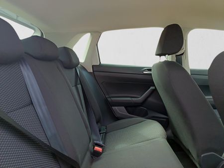 2025-Volkswagen-Polo-10-TSI_15