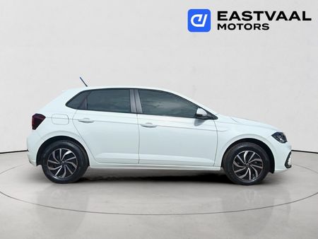 2025-Volkswagen-Polo-10-TSI_7