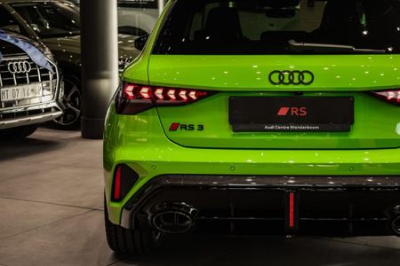 2026-Audi-RS3-Sportback-Quattro-Stronic-Carbon-Edition_12