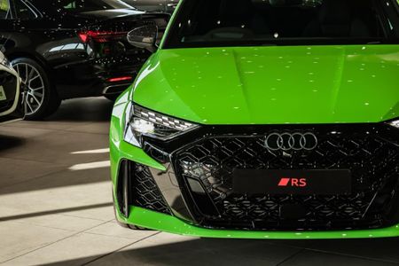 2026-Audi-RS3-Sportback-Quattro-Stronic-Carbon-Edition_7