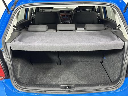 2015-Volkswagen-Polo-GP-12-TSI-Comfortline-66kW_13