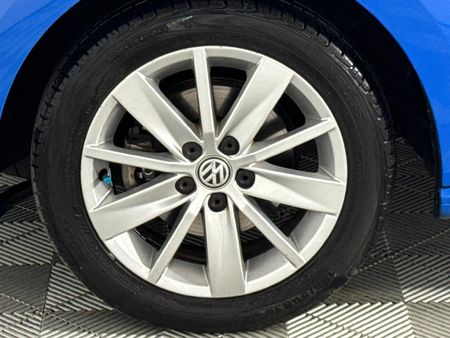 2015-Volkswagen-Polo-GP-12-TSI-Comfortline-66kW_4